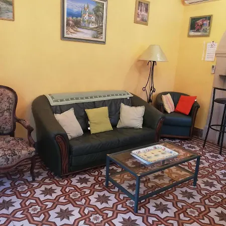 Le Jardin Provencal 2 *