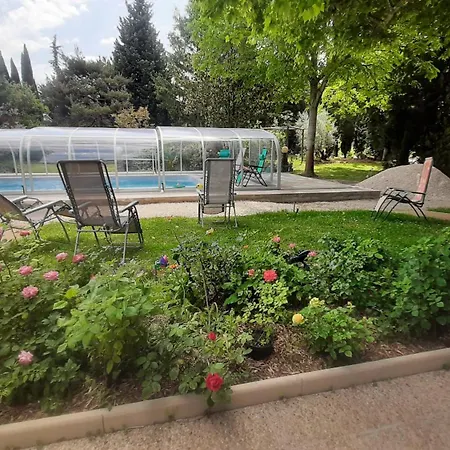 Le Jardin Provencal 2