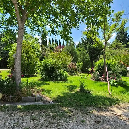 Le Jardin Provencal 2 *