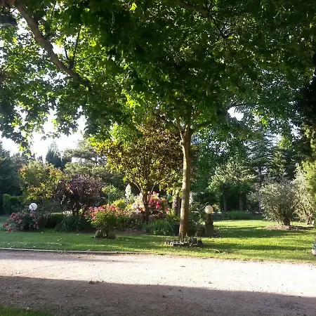 Le Jardin Provencal 2 *