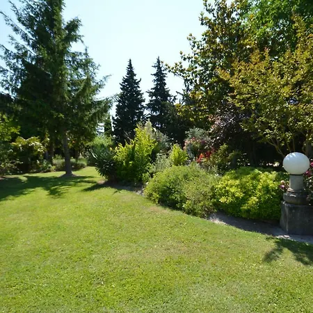 Le Jardin Provencal 2 Le Thor